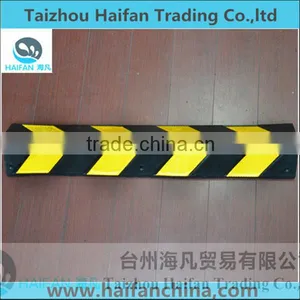 Parking Corner Guard of Retro Reflective Sticker /Wall Corner Protector With Reflective Tape/Decorative Rubber Wall Corner Guard thumbnail-1
