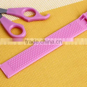 AOY15 Plastic Handle Hair Scissors Set, Easy Carry Safty Hair Cutting Scissors With Comb thumbnail-5