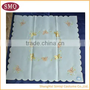 Beautiful Design Embroidery Jacquard Damask Tablecloth thumbnail-1