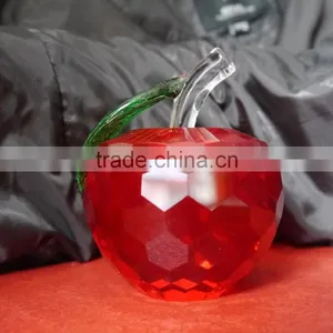High Quality Quality Crystal Red Colour Apple Model for Wedding Gift thumbnail-1