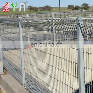 Hot Dipped Galvanized Brc Fence Welded Mesh Roll Top Fence Panel thumbnail-4