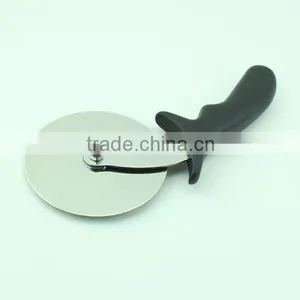430 Stainless Steel Large Size Pizza Wheel With Comfort-grip Handle thumbnail-3