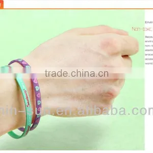 2014 Debossed 100% Silicone Bracelets Wristbands thumbnail-1
