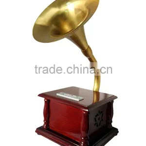Rain Lane High Quality Classic Woonden Design USB SD Bluetooth Gramophone Replica thumbnail-6