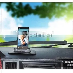 2015 New Products Promotion Gifts Smartphone Car Glass Anti Slip Car Pad Silicone Car Mount Holder thumbnail-4