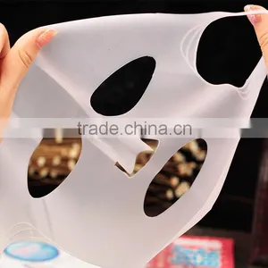 Reusable Ear Hanging Locking Water Essence Silicone Facial Mask Face Shield thumbnail-3