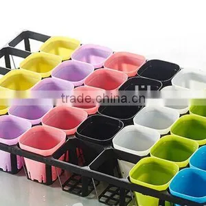 Plastic Square Flower Pot thumbnail-5
