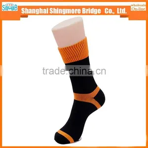 2017 China Supplier Hot Sales High Standard Breathable Sport Sock Waterproof thumbnail-5