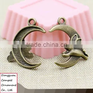 Wholesale Zinc Alloy Curved Moon Rabbit Pendant thumbnail-1