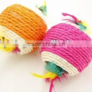 Fether Sisal Cat Scratching Toy thumbnail-1