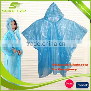 Wholesale Free Sample Transparent PE Fashional Cheap Prices Disposable Ladies Raincoat thumbnail-4