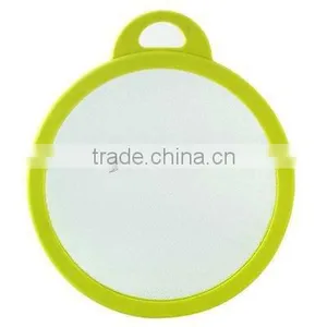 SINOGLASS With Silicone Handle Glass Cutting Board thumbnail-1