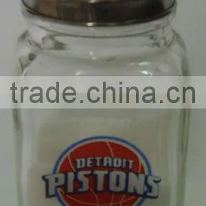 2016 Popular Clear Cylinder Glass Salt Shaker With Metal Hole Lid thumbnail-1