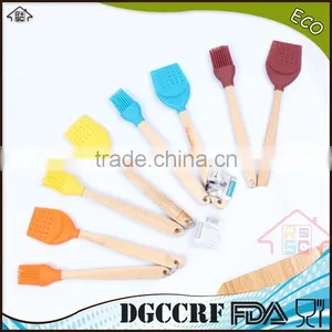 NBRSC High Quality Silicon Cooking Shovel and Silicone Brush Set With Wooden Handle thumbnail-1