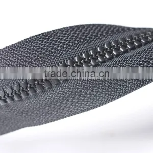#5 Open-end Plastic Molded Zipper With Dynamic Teeth thumbnail-3