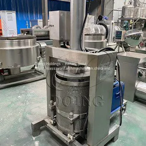Small Scale and Homemade Garri Dewatering Machine Hydraulic Press in Garri Making Line thumbnail-2