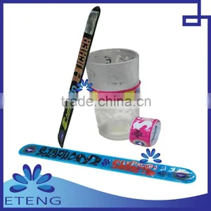 Custom Pvc Reflective Slap Wristbands thumbnail-4
