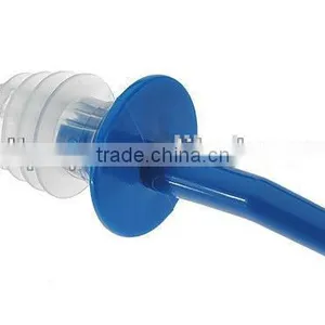 Fashional Products Wine Pourer in Bar thumbnail-3