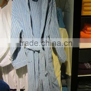100%cotton Bath Towel Robe thumbnail-1