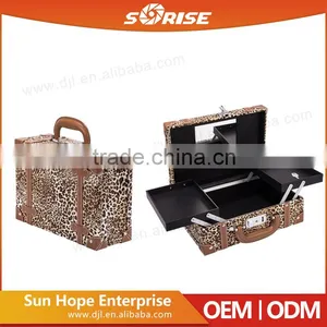 2016 Hot Sale Portable Fashion Stripes EVA Hard Shell Cosmetic Rolling Case With Mirror thumbnail-1