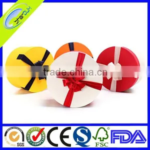 Round Cardboard Gift Boxes With Lids thumbnail-3