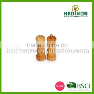 Wooden Pepper Mill and Shaker Set thumbnail-1