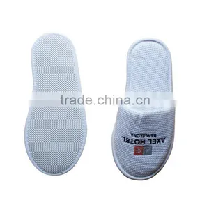 Luxury Waflle Close Toe Hotel Slipper thumbnail-1