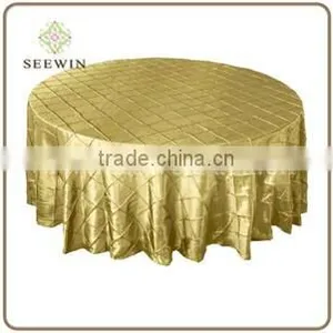 Red Pintuck Taffeta Tablecloth thumbnail-2