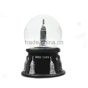 Souvenir Gifts Resin Snow Globes thumbnail-3
