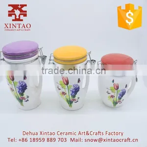 Ceramic Creative Lovely Red Container Cookie Jar With Lid thumbnail-6
