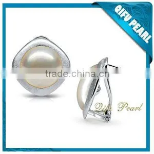 925 Silver Pearl Clip Earring thumbnail-1