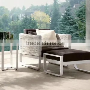Wicker Rattan White Chaise Lounge for Hotel (DH-9731) thumbnail-1