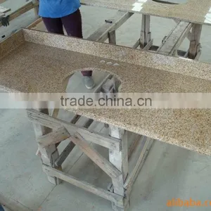 White Marble Kitchen Countertop thumbnail-4