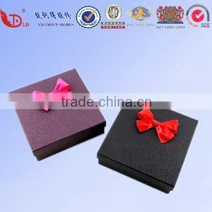 Luxury Embossing Foldable Paper Gift Box for Candle Wholesale thumbnail-5