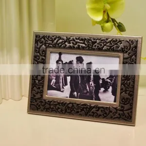 The Newest Style Funny Leather Photo Frame thumbnail-1