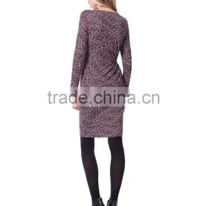 Hot and Sexy Online Maternity Dresses for Autumn and Winter thumbnail-2