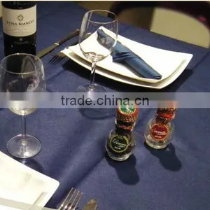 Disposable Table Cloth in TNT thumbnail-1