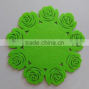 Nonwoven Christmas Placemat thumbnail-4