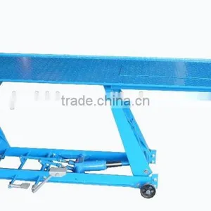 1000LB CE Approved Hydraulic Motorcycle Lift Table thumbnail-3