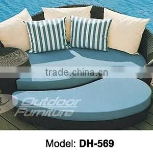 Outdoor Pool Rattan Sunbed (DH-569) thumbnail-1