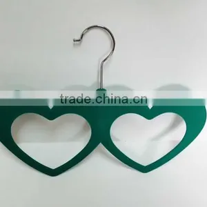 Heart Shaped With Flocking Surface Plastic Scarf Hanger From China thumbnail-2