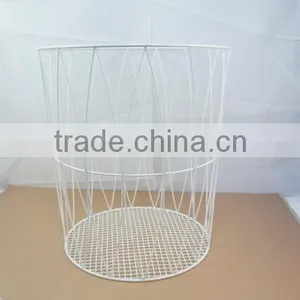 Round Wire Laundry Basket, Arc Pattern thumbnail-1
