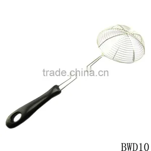 Mini Metal Wire Mesh Strainer for the Kitchen thumbnail-2