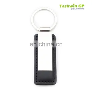 Simple Design Hot Wholesale Promotional Use Cheap PU Leather Keychain thumbnail-4