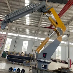 Compact Structure, Safe and Reliable, Multi-Functional, Sea Water Resistant 3 Tons 7 Meters Folding Arm Hydraulic Shipborne Crane thumbnail-4