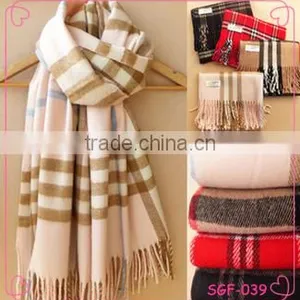 High Quality Fashionable Cotton Cashmere Imitation Tassel Scarf thumbnail-1