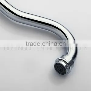 Curved Head Brass Material And Polished Treatment Single Handle Antique Faucet thumbnail-3
