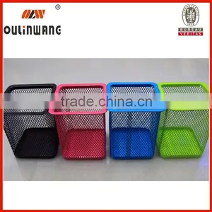Clear Acrylic Pen Holder thumbnail-1