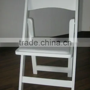 Rental Natural Wood Folding Chair thumbnail-2