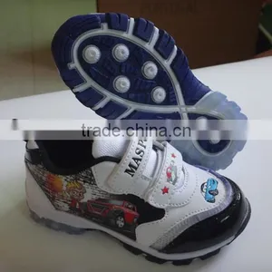 LED Kids Running Shoes thumbnail-2